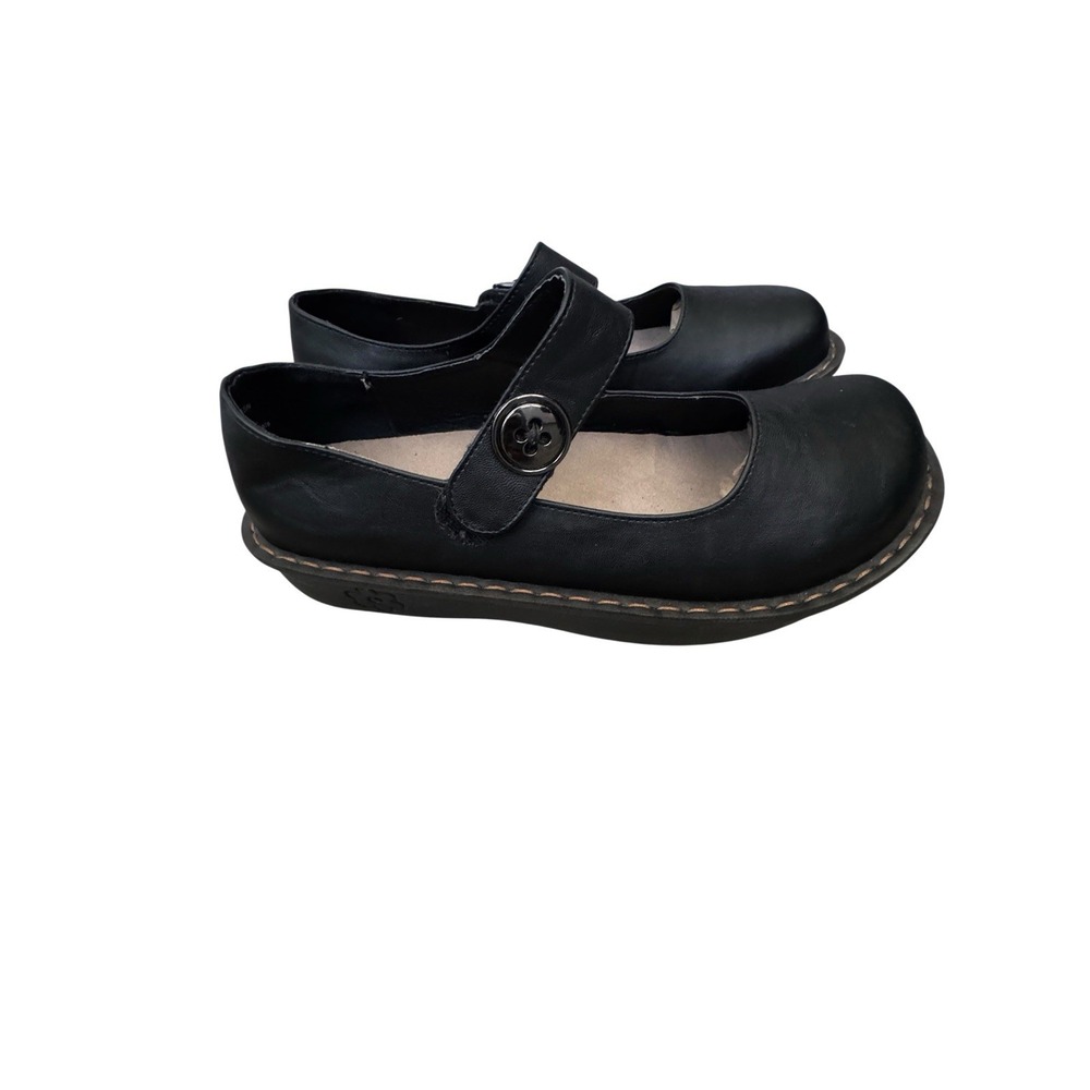 Savvy Womens 10 Black Mary Jane Comfort Shoes Slip Resistant Button Strap